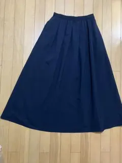 UNIQLO ボリュームロングスカート（丈標準86～90cm）