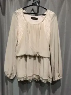 セシルマクビー　トップス