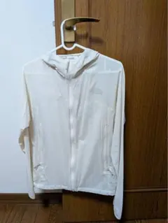 THE NORTH FACE ホワイトウィンドブレーカー