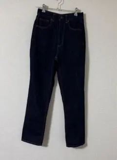GU ハイウエストストレートジーンズ Sのサムネイル