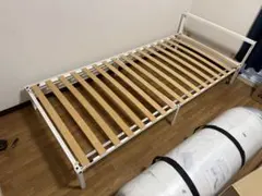 シングルベッドフレーム IKEA GRIMBSU 引き取りのみのサムネイル