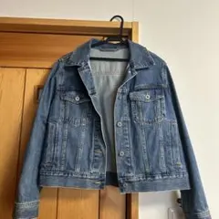 Item thumbnail for item f403cd9b-0006-416f-b7e7-da44237bc529