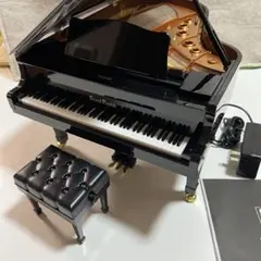 グランドピアニスト