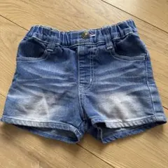 Item thumbnail for item ec5b56a5-8cda-4cf2-a74b-2e1b831009cb