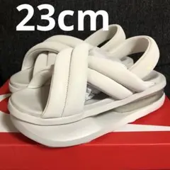 Nike WMNS Air Max Isla Sandal アイラ　ベージュ