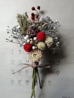 ⑥　ナチュラルミニブーケ　ドライフラワー　ノイバラ　ナンキンハゼ　かすみそう