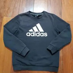 adidas トレーナー　150サイズ