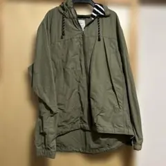 ナイロンジャケット