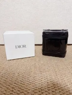 2026年 Dior ディオール バニティ型ポーチ バニティケース 非売品香水付