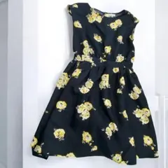 アースミュージックエコロジー花柄　総柄　ワンピース　ネイビー　ギャザー　Mサイズ