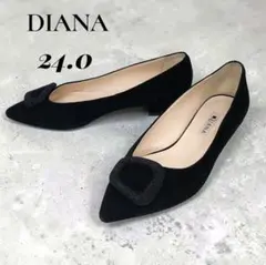 【日本製】DIANA　黒スエード　モチーフ付きフラットパンプス　24