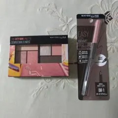 アイシャドウパレットとアイライナーセット