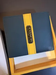 COACH ダークグリーン 二つ折り財布