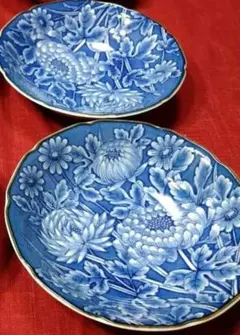 ♣希少なレアヴィンテージ品♥６０年前ヴィンテージ品♥染付菊絵柄有田焼・輪花２中皿