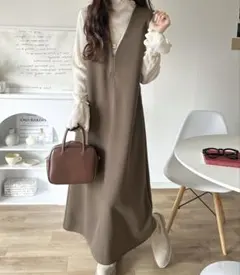 ス*ー様 クラシカルエルフ　Vネックワンピース