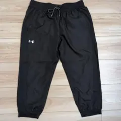 Under Armour 黒 トレーニングパンツ SM