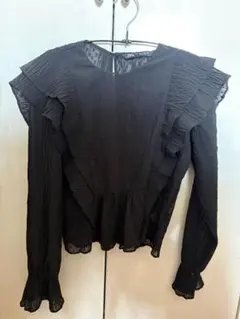 ZARA ブラック フリルブラウス 長袖