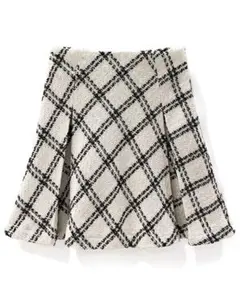 ダイヤチェック柄ツイードフレアミニスカート