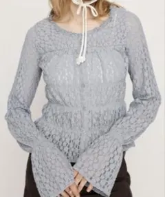 MOUSSY レース 長袖 ブラウス ペプラム ライトブルーのサムネイル