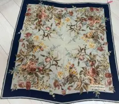 ヴィンテージ　Yves Saint Laurent 花柄スカーフ