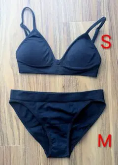 【ほぼ未使用】UNIQLO U 水着 ビキニ 上下セット S M ブラックのサムネイル