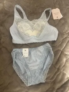新品 Wacoal ナイトブラ/ショーツセット ライトブルー