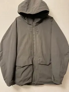 【UNIQLO】ハイブリッドダウンパーカ　XL