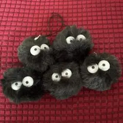 2026年最新】まっくろくろすけキーホルダーの人気アイテム - メルカリ