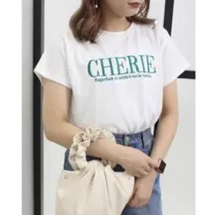 ロゴ刺繍入り半袖T