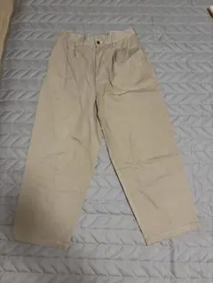 GU ベージュ チノパン　メンズ