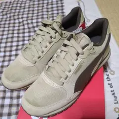 PUMA ベージュ スニーカー/24.5cm