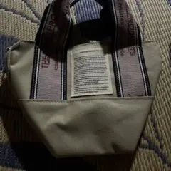 Item thumbnail for item f7f007bb-10ef-4d43-9603-66dd26695ba3