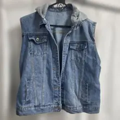 フード付きデニムジャケット