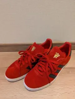 adidas Gazelle レッド スニーカー
