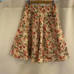 Sybilla シビラ 刺繍デザイン 立体タックの花柄フレアスカートのサムネイル