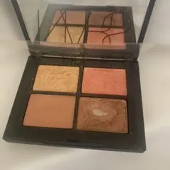 NARS クワッドアイシャドー 01801のサムネイル
