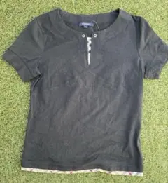 BURBERRY ブラック Tシャツ サイズ2 今の季節ぴったり！のサムネイル
