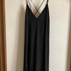 ブラックキャミワンピース クロスストラップ