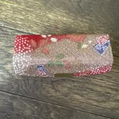 花柄刺繍のコンパクト小物入れ