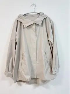 未使用級✨インゲボルグ 発泡カメリアプリントフード使いジャンパー