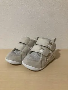 ASICS アミュレファースト　SMOKE GREY/WHITE