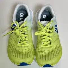 topoathletic トポ　SPECTER 2 27.0cm