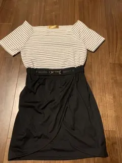 CECIL McBEE ボーダー柄 半袖ワンピース