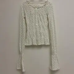 SLY クリーム色 フレア袖 長袖トップス