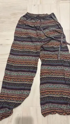 【タイパンツ】エスニック柄ワイドパンツ