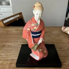 博多人形 美人座姿 仕舞 末九郎(井原末九郎) 作 - メルカリ