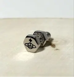 2026年最新】Vivienne Westwood ピアス(片耳用)の人気アイテム - メルカリ