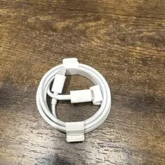 Lightning充電ケーブル 約1メートル ホワイトアップル純正品