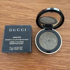 GUCCIアイシャドウ　ゴールドのサムネイル