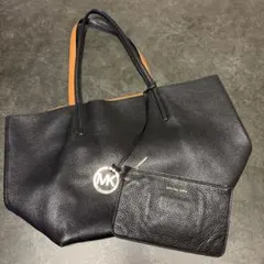 Michael Kors 黒レザートートバッグ